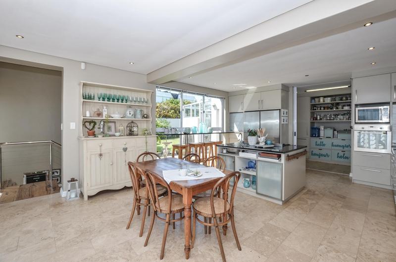 5 Bedroom Property for Sale in Country Club Western Cape